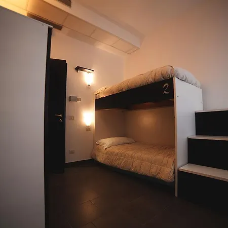 旅馆 New Generation Center