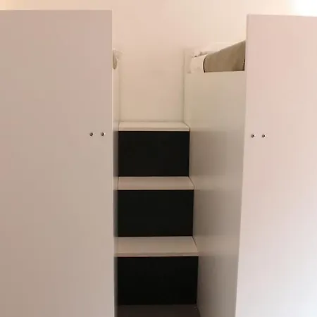אכסניה New Generation Center *