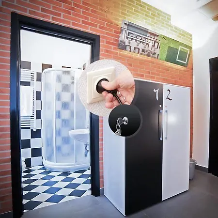 New Generation Center 旅馆 *