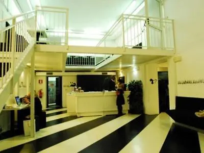 New Generation Center אכסניה