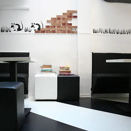 Hostal New Generation Center *