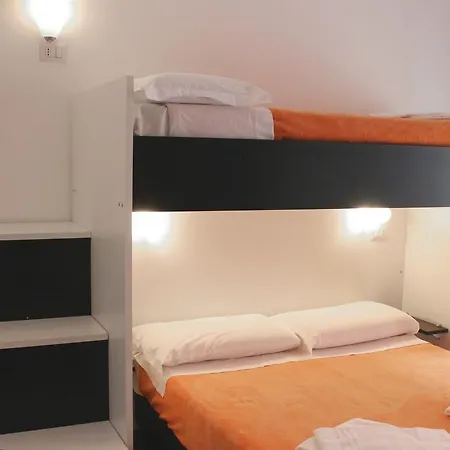 New Generation Center Hostal *