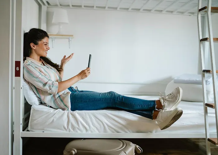 New Generation Center Albergue Milão