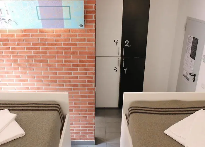 Albergue New Generation Center *