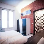 بيت شباب New Generation Center ميلان