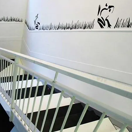بيت شباب New Generation Center ميلان